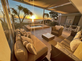 Sunset Bay Villa - Chic villa with ocean views